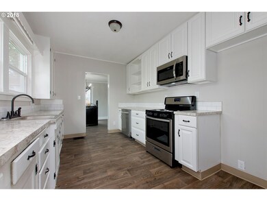 25 NE Farragut St, Portland, OR 97211 - photo 6