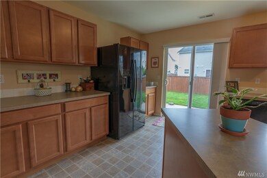 108 Roberts St NE, Orting, WA 98360 - photo 5