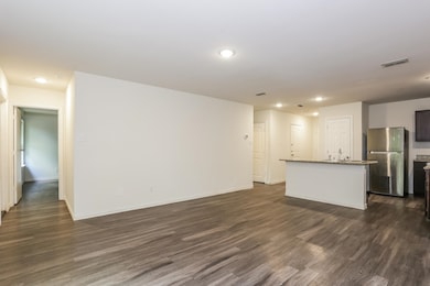 610 S Park, Longview, TX 75601 - photo 4