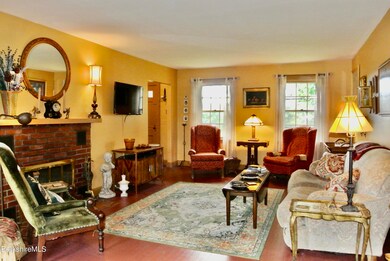 Large Living Room with Fireplace