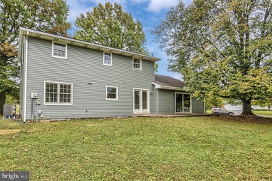 995 Greenlea Rd, Hershey, PA 17033 - photo 6