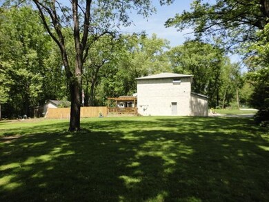 106 Pipeline Dr, Griffith, IN 46319 - photo 6