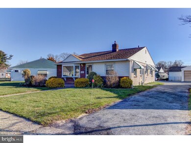 604 Glencroft Cir, Folcroft, PA 19032 - photo 3