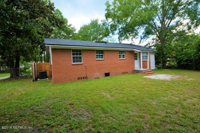 5047 Quan Dr, Jacksonville, FL 32205 - photo 6
