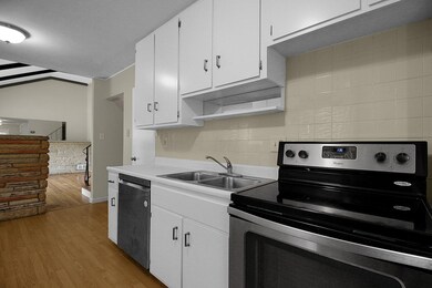 1148 Lockwood Rd, Columbus, OH 43227 - photo 6