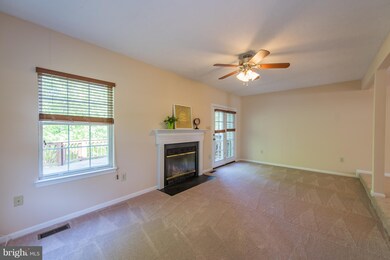9301 Steeple Ct, Laurel, MD 20723 - photo 4