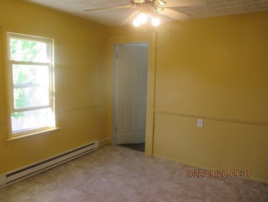 46-48 Montgomery St unit 2L, Springfield, MA 01151 - photo 3