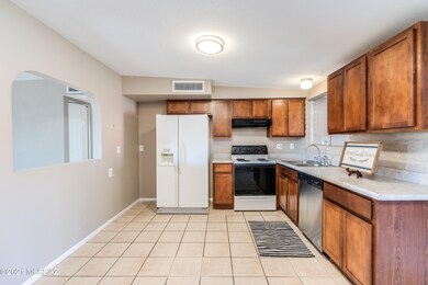 Kitchen (2)