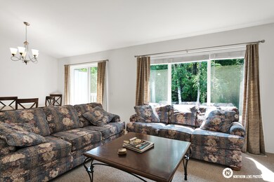 12_LivingDining