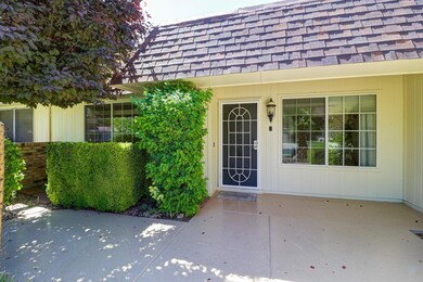 10110 W Highwood Ln, Sun City, AZ 85373 - photo 2