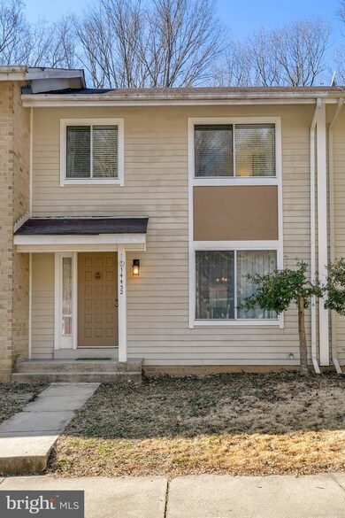 14432 Pebble Hill Ln, North Potomac, MD 20878 - photo 2