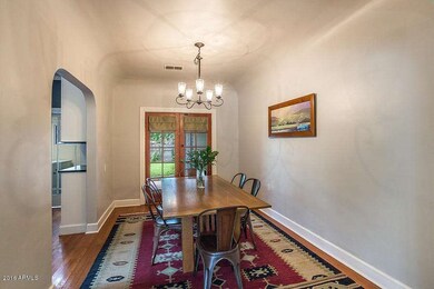 1629 W Lewis-7