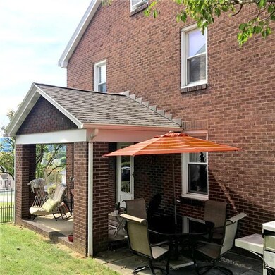 704 James St, Latrobe, PA 15650 - photo 5