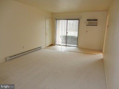 612 N Shady Retreat Rd unit 71, Doylestown, PA 18901 - photo 6