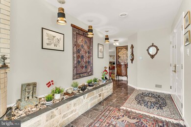 10135 Spring Pools Ln, Columbia, MD 21044 - photo 7