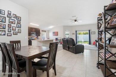 12581 Creekside Manor Dr, Jacksonville, FL 32218 - photo 6