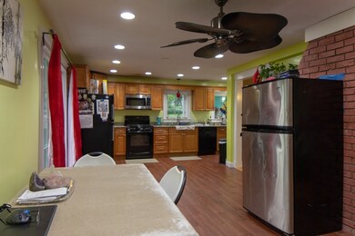 20 Delaware St, Brockton, MA 02302 - photo 4