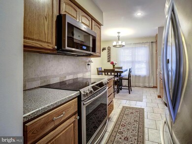 12820 Kitchen House Way, Germantown, MD 20874 - photo 7