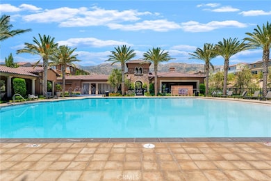 20717 Pine Cone Cir, Los Angeles, CA 91326 - photo 2