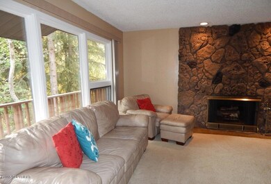 2906 Doris St unit B, Anchorage, AK 99517 - photo 6