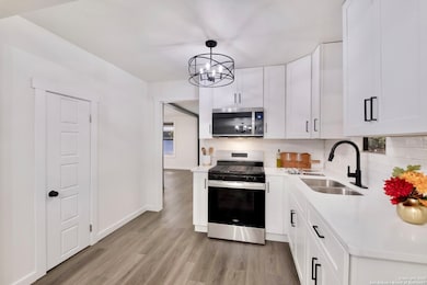 7218 Luna Ct, San Antonio, TX 78211 - photo 2