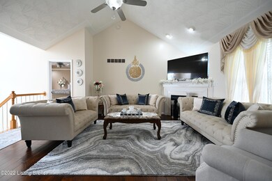 6931 Catalpa Springs Dr, Louisville, KY 40228 - photo 6