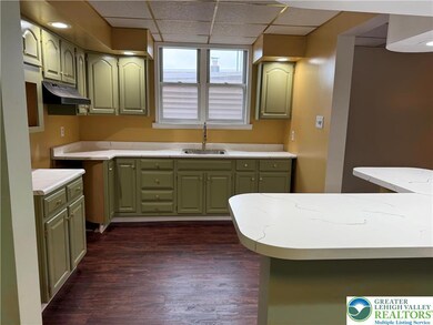 132 E Main St unit 2, Girardville, PA 17935 - photo 2