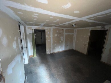 206 2nd St, Ennis, TX 75119 - photo 4