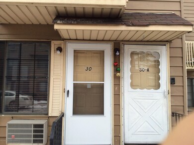 30 Daffodil Ln unit 65, Staten Island, NY 10314 - photo 2