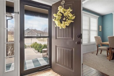 10218 Theden Cir, Lenexa, KS 66220 - photo 7