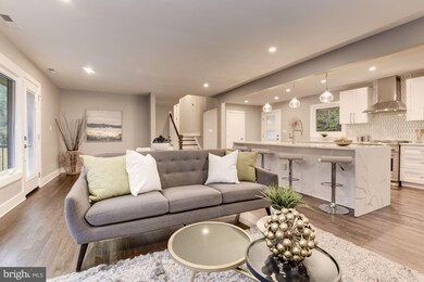 1027 N Quaker Ln, Alexandria, VA 22302 - photo 7