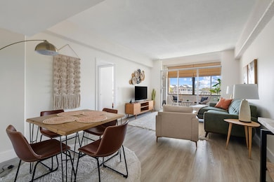 11-web-or-mls-011-14LockwoodDrive-Apt1C-
