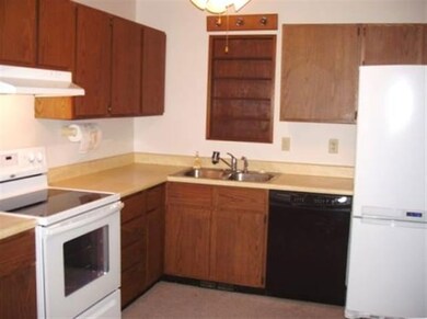 3021 W 63rd St, Davenport, IA 52806 - photo 7