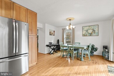 15730 Ambiance Dr, North Potomac, MD 20878 - photo 5