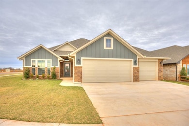 12033 NW 121st Cir, Yukon, OK 73099 - photo 3