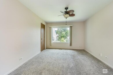 1728 Ranchview Dr, Naperville, IL 60565 - photo 6