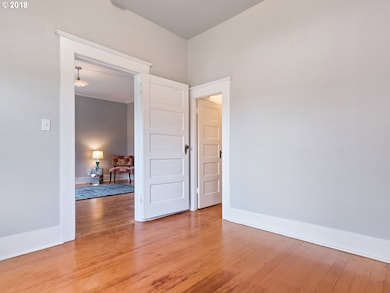 305 N Meridian St, Newberg, OR 97132 - photo 6