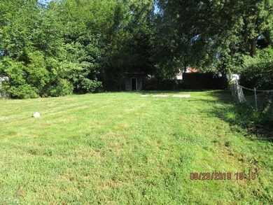 1115 19th St NE, Canton, OH 44714 - photo 2