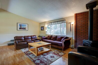 431 SW Blakely Court-4