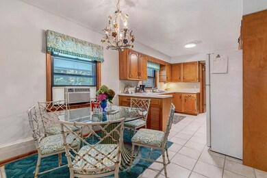 400MapleDrive_Hommati102-12
