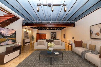 VIRTUAL STAGING - Entry Family Room