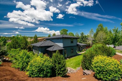 2904 NW Wild Meadow Dr, Bend, OR 97701 - photo 2