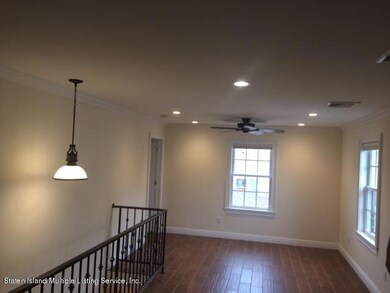 12 Oswego St, Staten Island, NY 10301 - photo 4