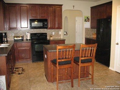 10535 Shire Country, San Antonio, TX 78254 - photo 4