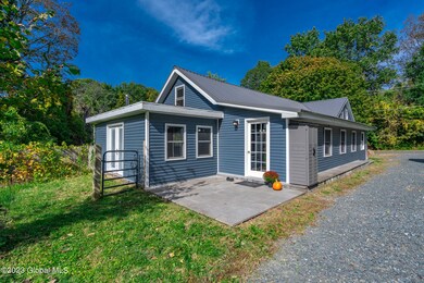 25 Old State Route 142, Troy, NY 12180 - photo 2