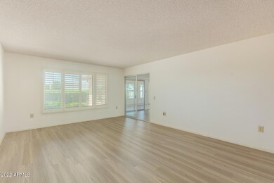 9503 W Calico Dr unit 55, Sun City, AZ 85373 - photo 5