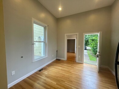 283 Market St unit 3, Rockland, MA 02370 - photo 4