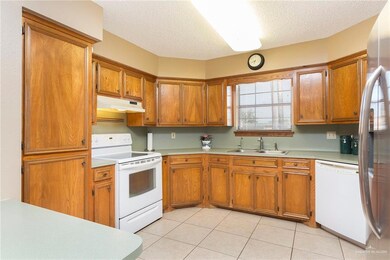 413 Northcutt Dr, Alamo, TX 78516 - photo 5