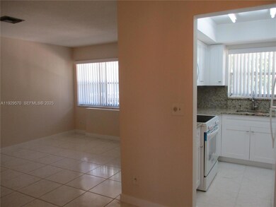 3500 Harrison St unit 11, Hollywood, FL 33021 - photo 6