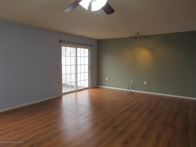 66 Madison Ct unit 48, Tinton Falls, NJ 07712 - photo 4